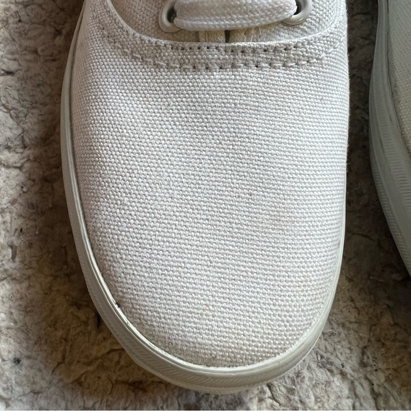 Mickey Unlimited:Deadstock White Canvas Mickey Embroidered Lace Up Sneakers SZ 5 - Picture 7 of 14